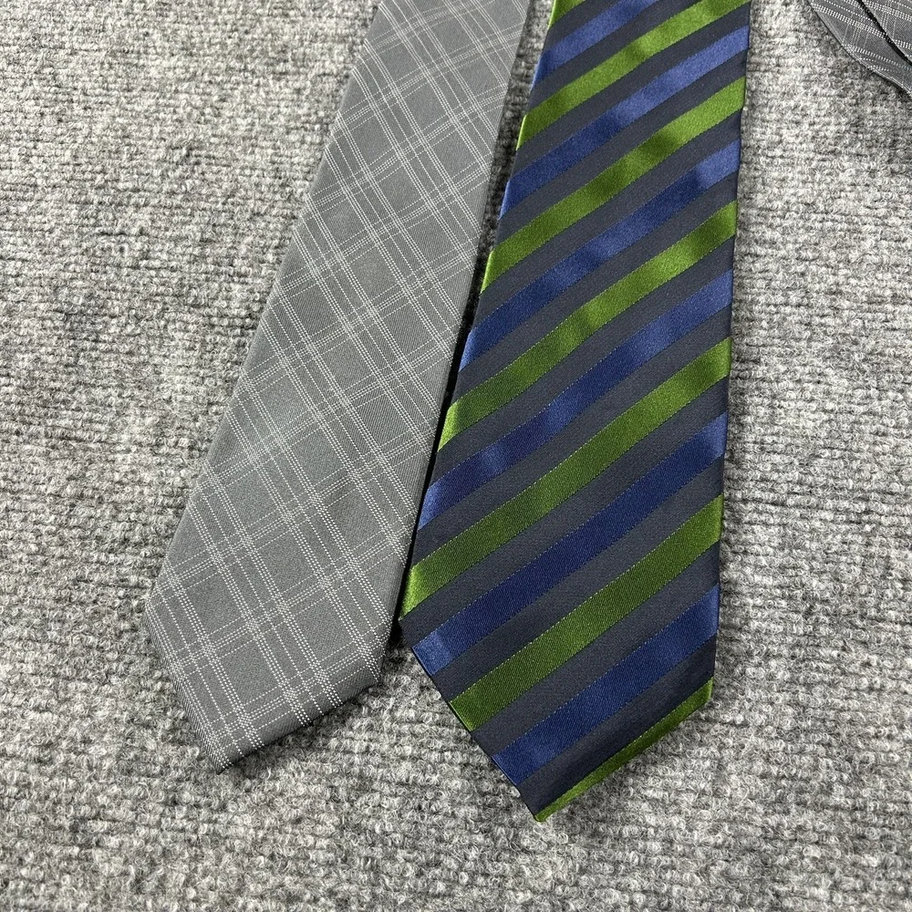 Banana Republic Ties Lot 2 Mens One Size Multicolor 100% Silk Striped Neckties